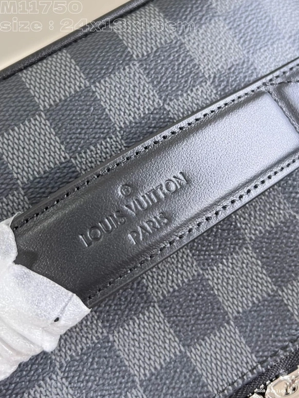 AAA Pruses Bags VUITTON LOUIS BAG-24*13*13CM TOILETRY 0818